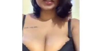 horny gf showing big tits..
