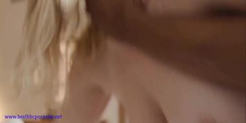 MILF cheating with black and husband agrees
