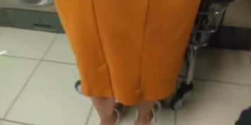 WOW: UPSKIRT Indian Mature clit
