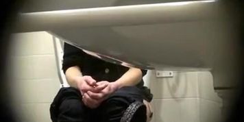 Cuisine Chef Toilet Spy