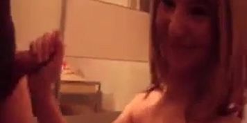 She can't pay the deliveryman