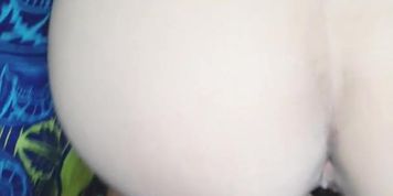 My stepsister is a very whore and she seduces me in these quarantine times to screw her, she has natu