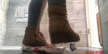 Crushing with sexy feet