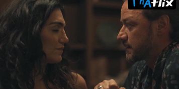 Leila Farzad Breasts Scene  in Pose