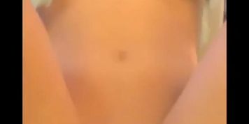 Deliciosa y jugetona