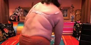 Crazy Grandmother in webcam - video 2