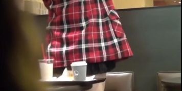 Japanese Teen Upskirt