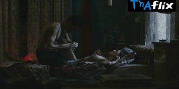 Deborah Secco Breasts Scene  in Boa Sorte