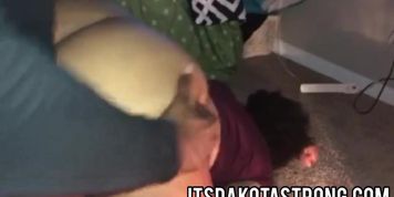 McDonald&rsquo;s manager fucked on her lunch break