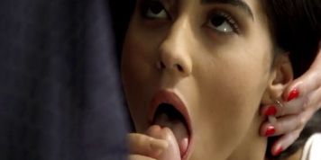 Threesome With Elegant MILF And Hot Teen - India Summer (Aysha Dama)