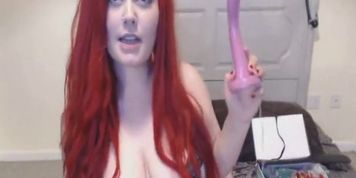 HOT CAM Wild Busty Redhead Tattooed Chick