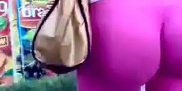 Hot bitch in Pink Leggings