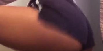 Sexy teen twerking 