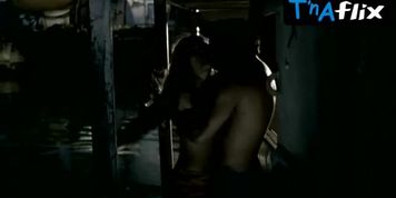 Alice Braga Breasts Scene  in Lower City