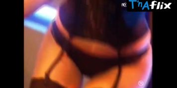 Fernanda Neil Breasts Scene  in Doble Vida