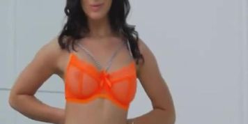Sexy Girl With Her Glasses Masturbation