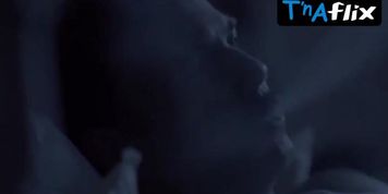 Lidi Lisboa Butt,  Breasts Scene  in Ninguem Ama Ninguem... Por Mais De Dois Anos
