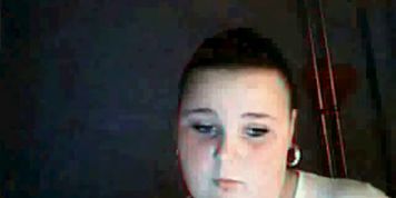 Sharon Ruts laat bh zien - Fat girl shows bra