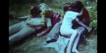 Mother Daughter Outside (Isis Taylor)