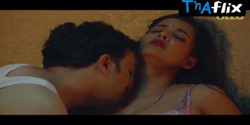 Riddhima Tiwari Lesbian,  Butt Scene  in Walkman