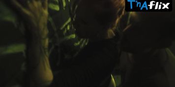 Henny Reents Butt Scene  in Black Butterflies