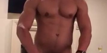 Young Model Persuade To Be Horny