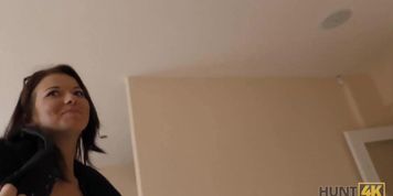 Hunt4K. Sexy Lady Forgets About Her Nerdy Boyfriend When Meets Rich Male