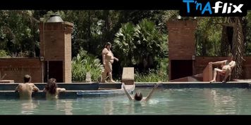Iride Mockert Butt,  Breasts Scene  in Los Decentes