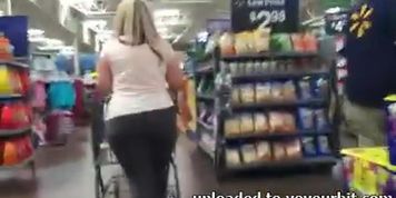 Sexy MILF with ass like clouds