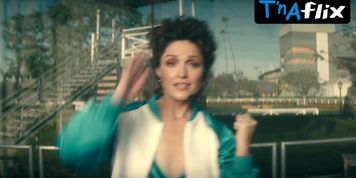 Rose Byrne Sexy Scene  in Physical