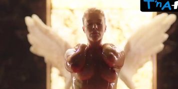 Claudia Gerini Sexy Scene  in Dolceroma