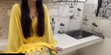 Hot Bhabhi Masturbation in Kitchen