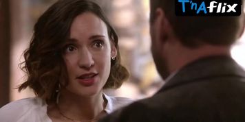 Nathalie Odzierejko Butt Scene  in Sam