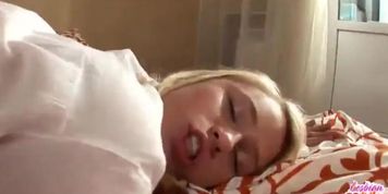 teen girls lesbians fingering anal hole and licking pussy
