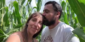 Amateur Hungarian Milf Rea Fucked Rough In Cornfield Outdoor Sex