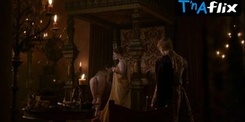 Maisie Dee Butt,  Lesbian Scene  in Game Of Thrones