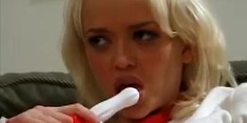 Cheer leader girl Anastasia Blue sucks dick