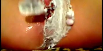 shaving the lippy cooter