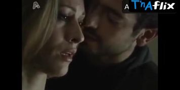 Mandy Lambou Sexy Scene  in Alithinoi Erwtes