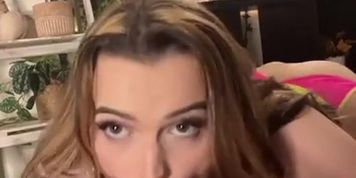 I found this girl on website xxxchats.xyz and fucked her rough at the first day
