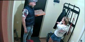Sucked dick on fat pizza delivery man