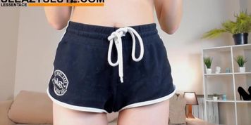 Teen camgirl teasing with her perfect fit body