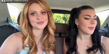 elly n gal (Elly Clutch)