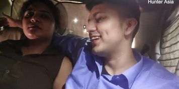 Shocked Indian Aunty Gets a Car Lift Turned Into a Hot Desi Sex Deal (hunter Asia)