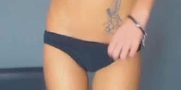 Stunning Blonde Webcam Girl Fingers Pussy