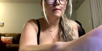 Angie Faith Bra Modeling & Dildo Tittyfucking