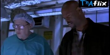 Susan Reno Breasts Scene  in The Glimmer Man