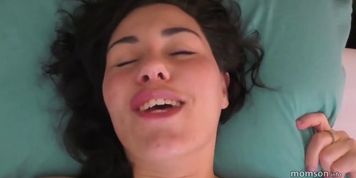 Making mommy cum...