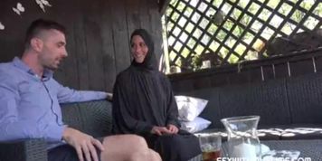 MUSLIM MAID