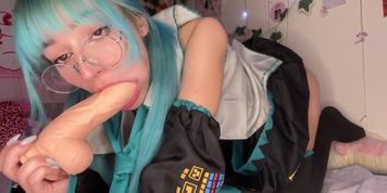 Anal creampie with dildo in cosplay costume